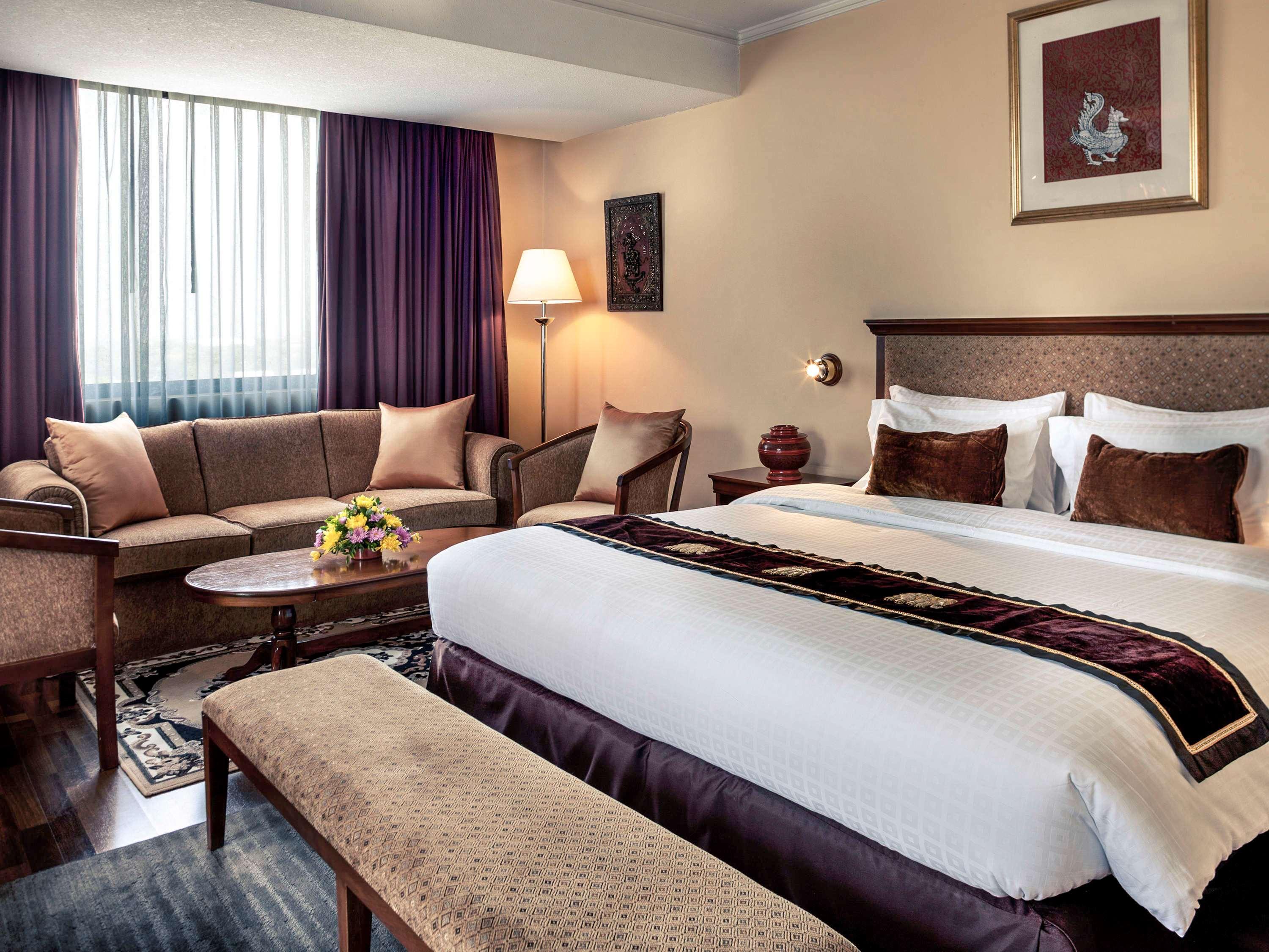 Hotel Mercure Hill Mandalay