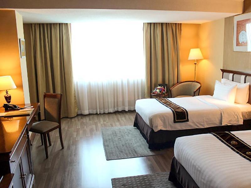 Mercure Hill 4* Mandalay